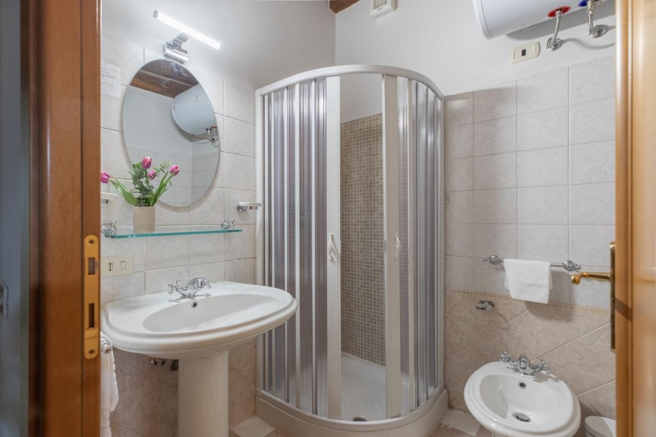 Iflat Charming Apartment Near Piazza Venezia Róma Kültér fotó